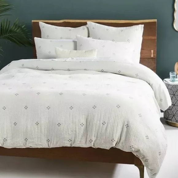 NEW Anthropologie Woven Sunday Market Queen Duvet